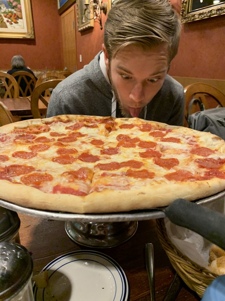 Williamsburg VA Pizza Place