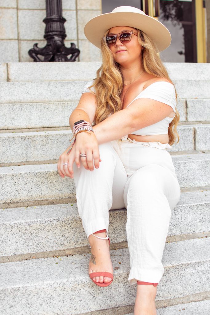 Nicki Odom The Boho Diaries All White Outfit Curvy Girl Style