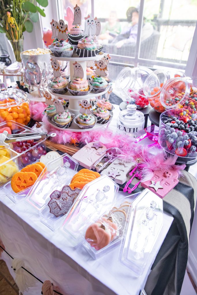 Halloween Ghoul Gang Kids Party Snack Table
