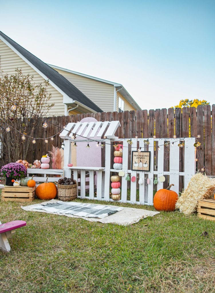 DIY Kids Market from Pallet Wood project TheBohoDiaries.com