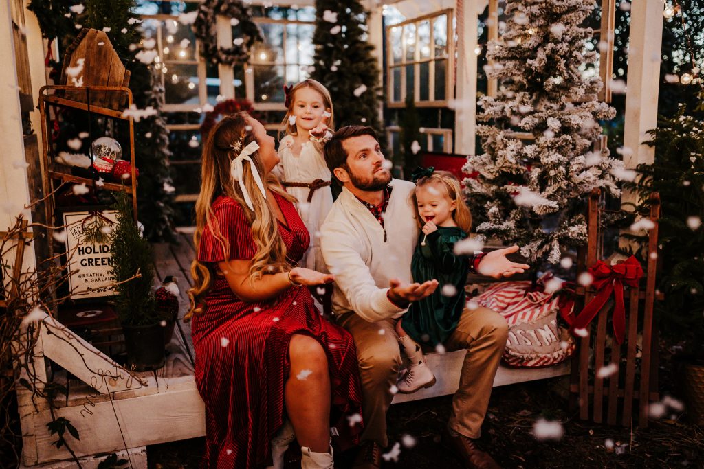 Nicki Odom with her family in Family Christmas Photoshoot
