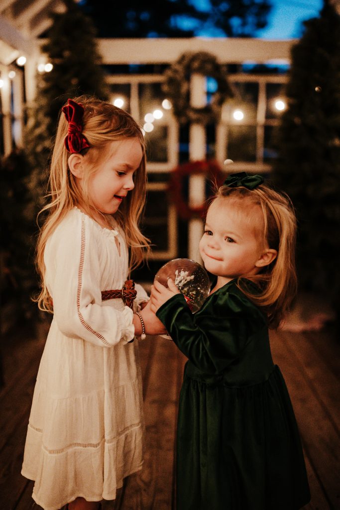 Nicki Odom and family in Family Christmas photoshoot by Kristin Guynn