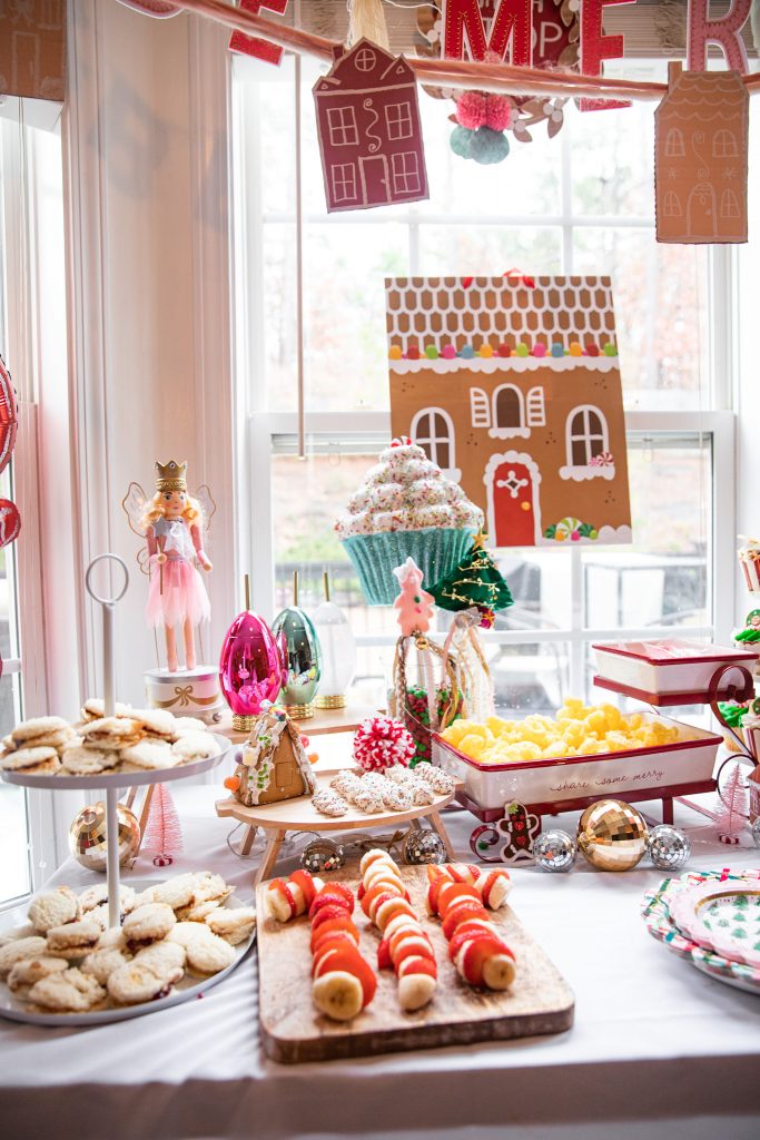 Christmas Gingerbread House making party