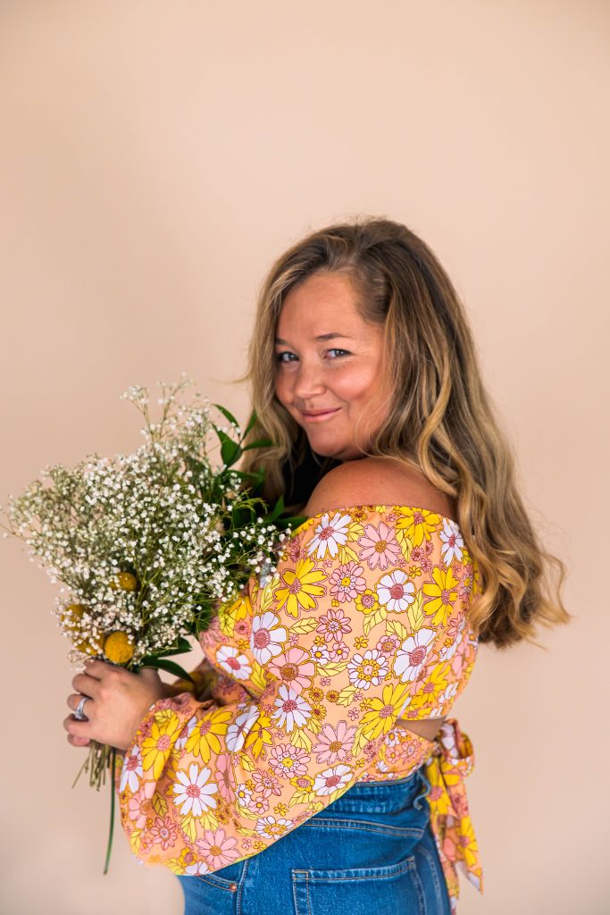 Nicki Odom in boho floral top spring fashion 90s style
