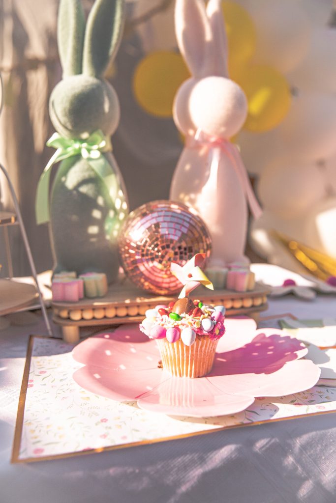 Easter party table decorations