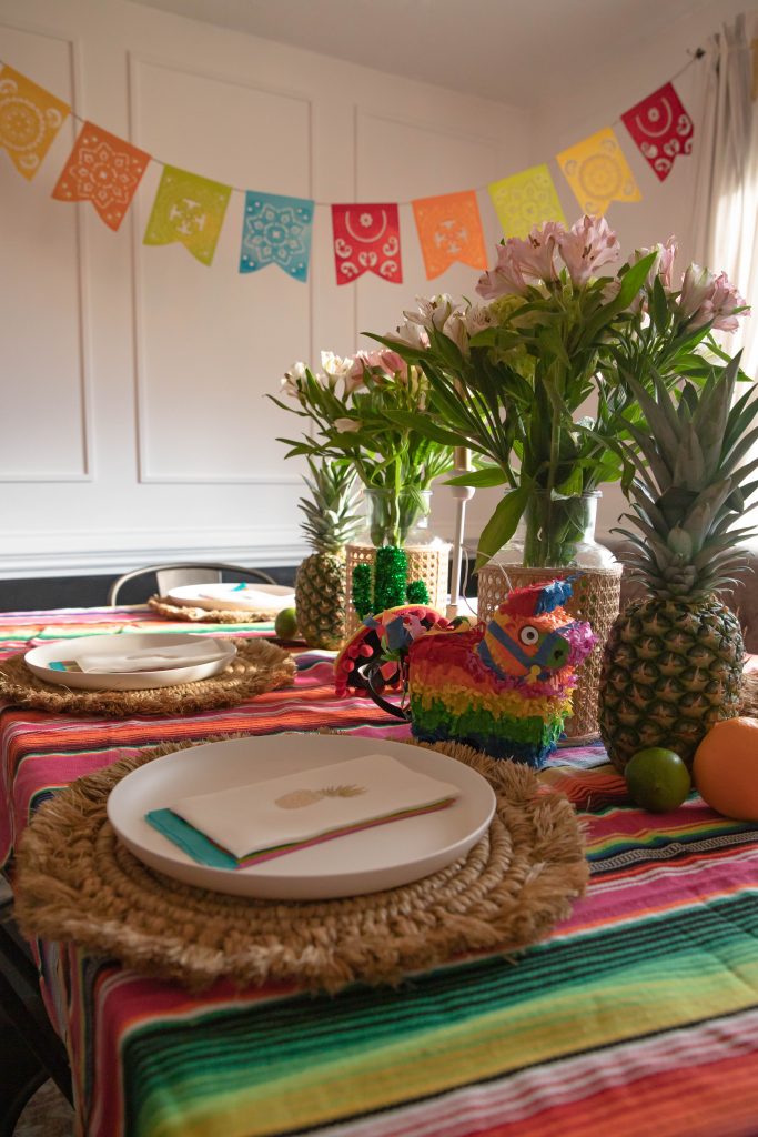 dinner table decor for cinco de mayo