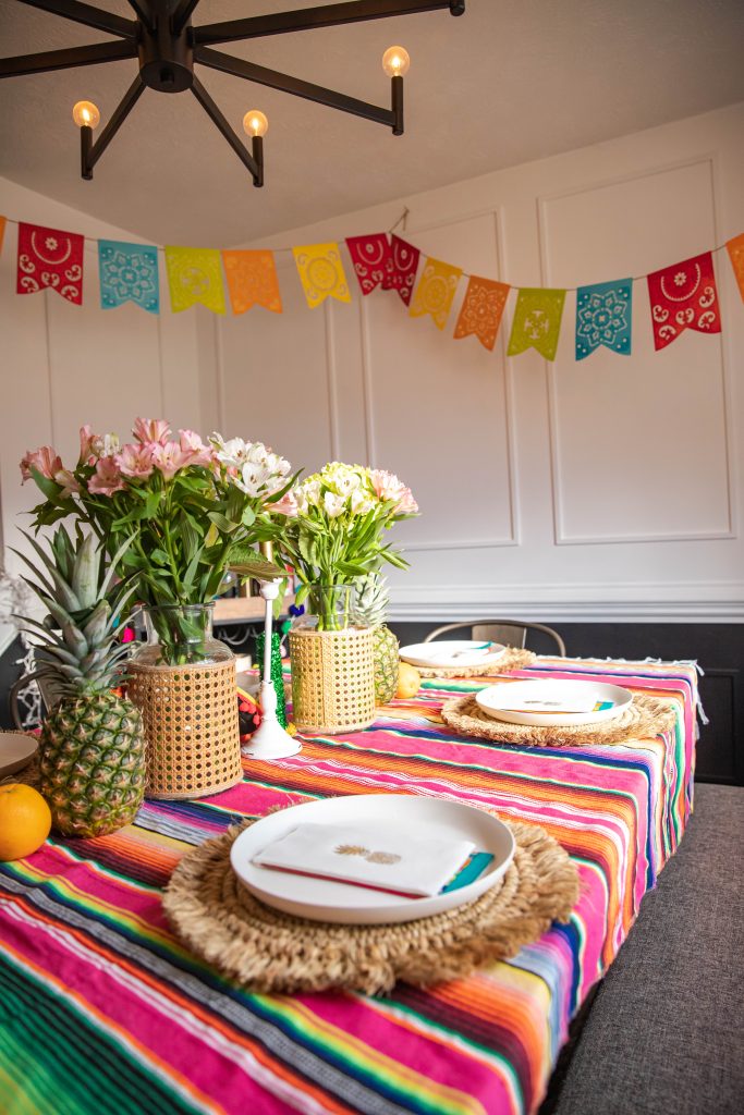 dinner table decor for cinco de mayo