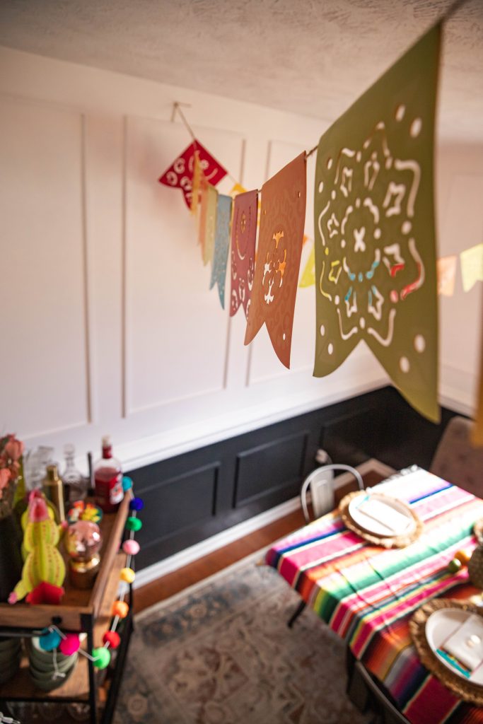 dinner table decor for cinco de mayo