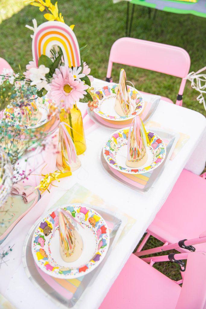 Peppa Pig Pastel Birthday Party table place setting