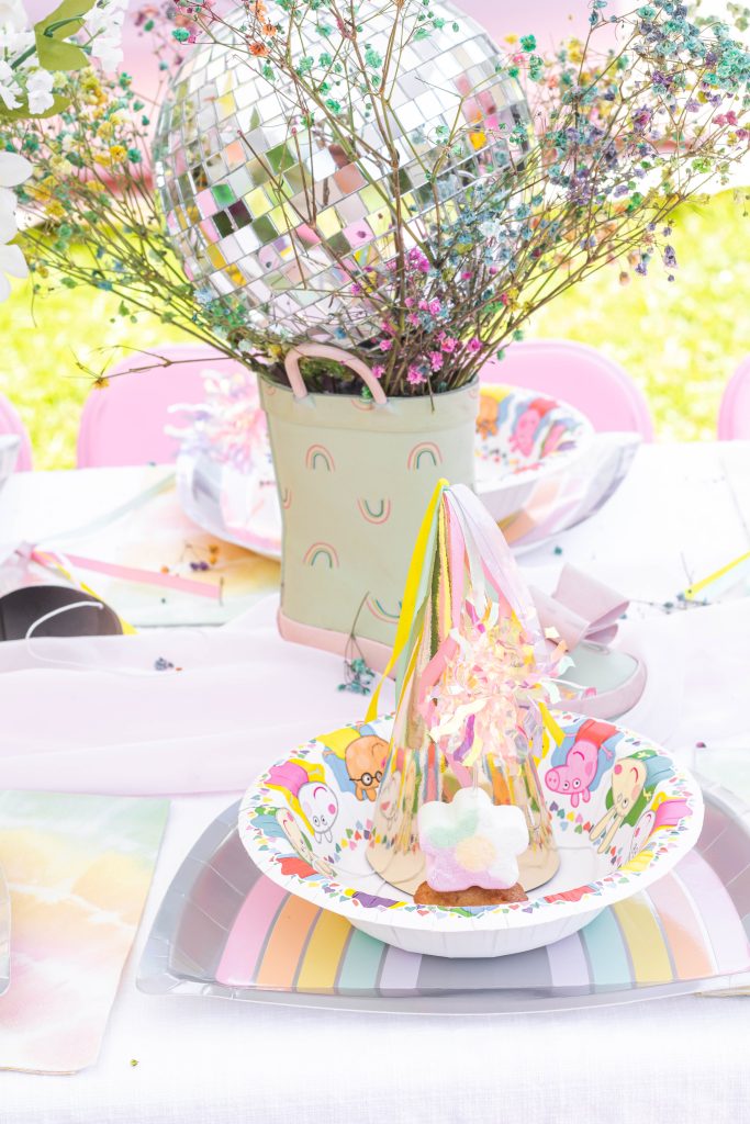 Peppa Pig Pastel Birthday Party table place setting