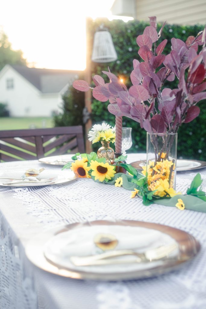 Thanksgiving Dinner table decorations