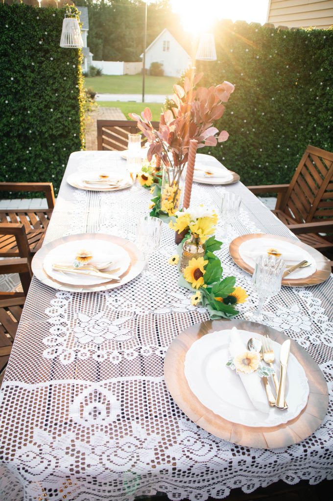 Outdoor dinner hosting for fall 