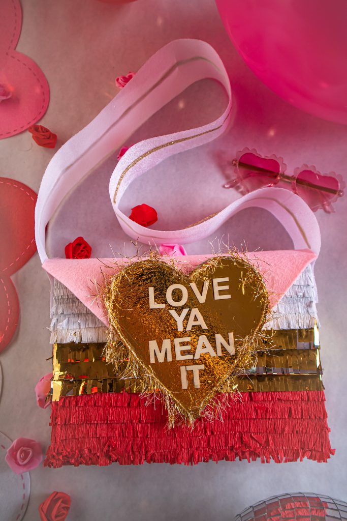 Valentines Day Messenger bag craft