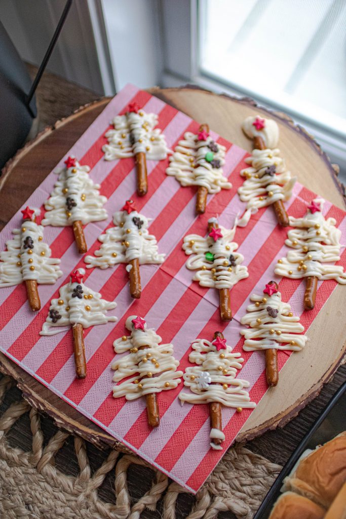 Gingerbread House Making Christmas Party Christmas Tree Drizzle Treat