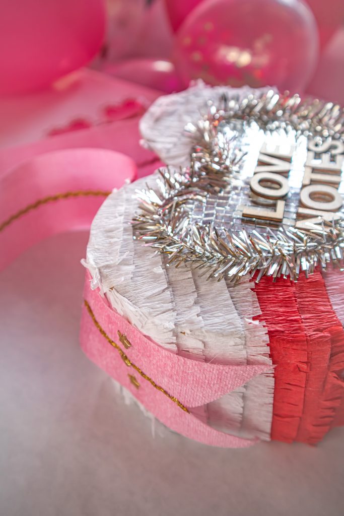 DIY Valentine's Day Messenger bag 