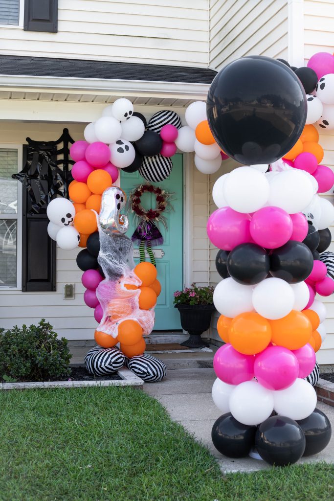 Halloween party front porch decorations with balloons