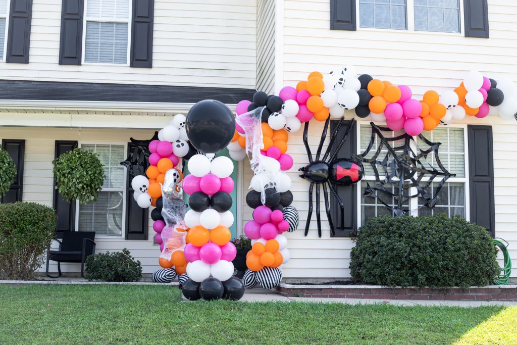 Halloween party front porch decorations with balloons