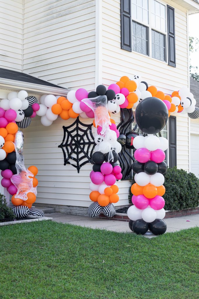 Halloween party front porch decorations with balloons