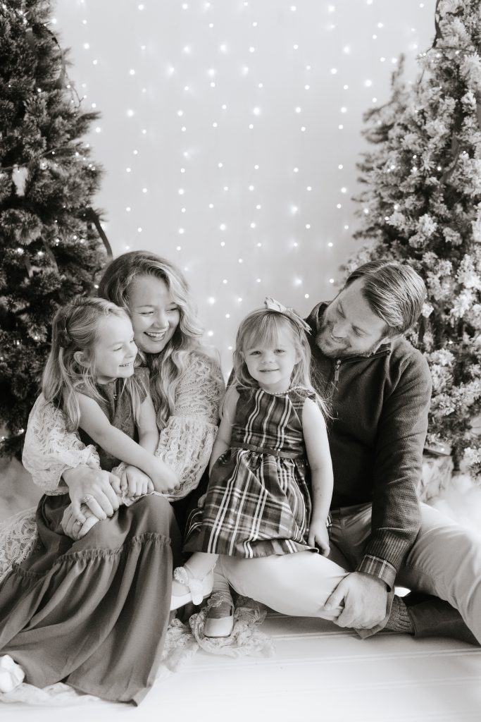 Odom family christmas photoshoot in photography studio