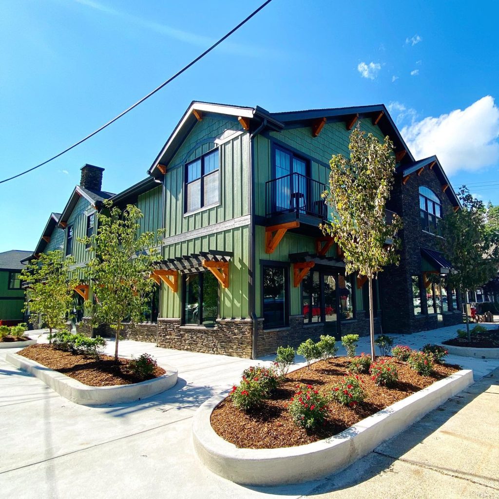 Main and pine hotel in Blowing Rock NC